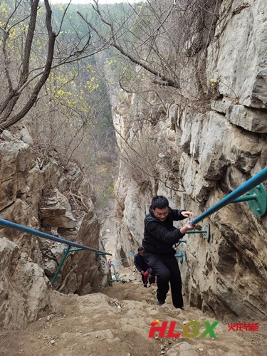 徒步藏龍澗 徒步藏龍澗