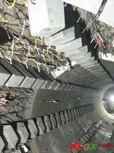 回轉窯保溫澆注料施工